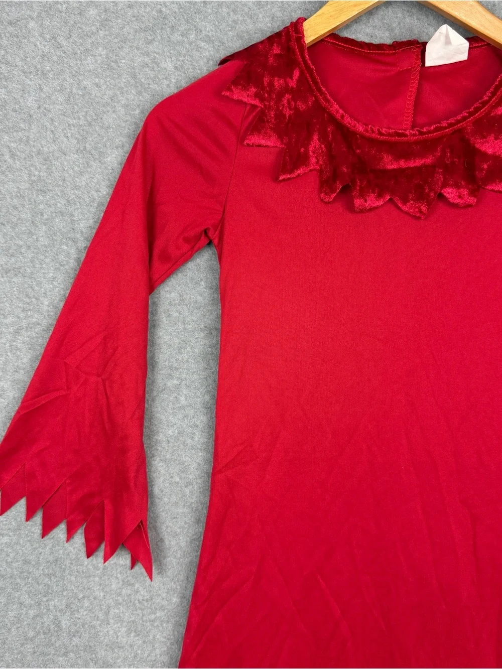 Red Devil Halloween Costume (Robe / Dress Only) Kids Medium